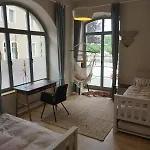 Alte Brennerei Schloss Zehista Eg Rittersporn Apartment Pirna