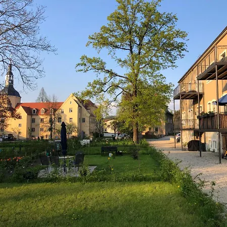 Alte Brennerei Schloss Zehista Eg Rittersporn