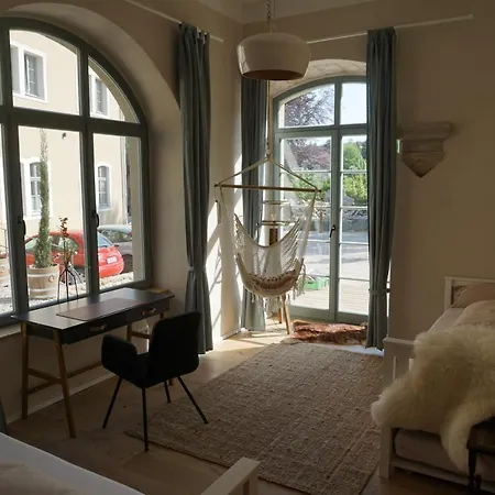 Apartment Alte Brennerei Schloss Zehista Eg Rittersporn