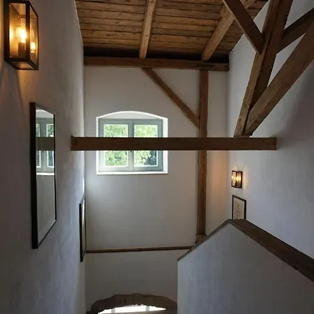 Apartment Alte Brennerei Schloss Zehista Eg Rittersporn *