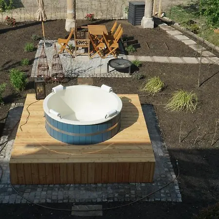 Alte Brennerei Schloss Zehista Eg Rittersporn Apartmán Pirna