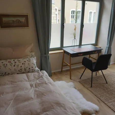 Apartment Alte Brennerei Schloss Zehista Eg Rittersporn