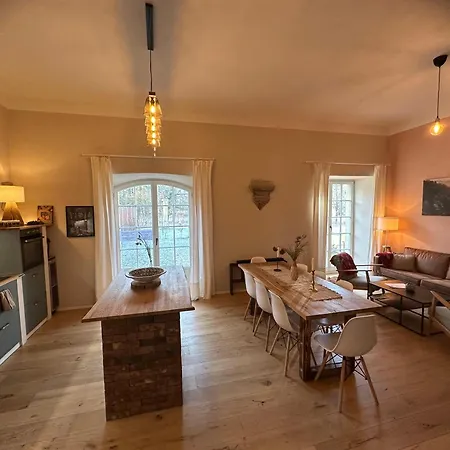 Alte Brennerei Schloss Zehista Eg Rittersporn *