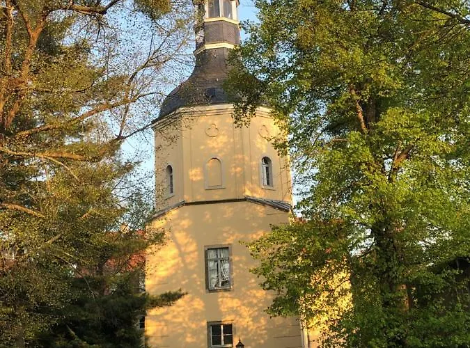 Alte Brennerei Schloss Zehista Eg Rittersporn * Пирна