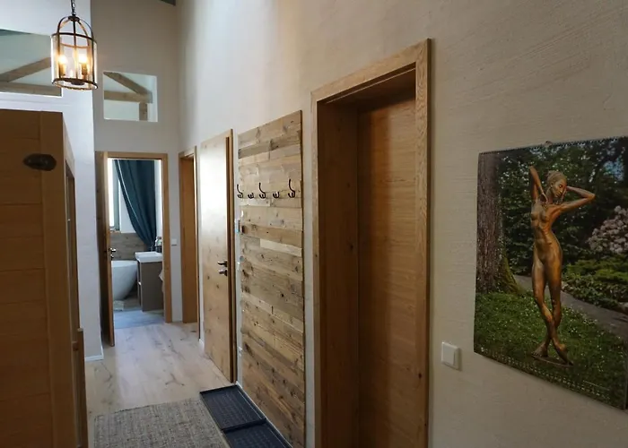 Alte Brennerei Schloss Zehista Eg Rittersporn * Pirna