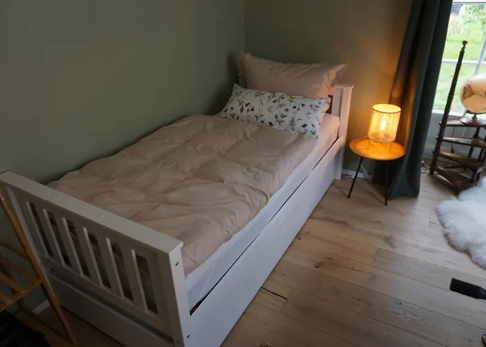 Alte Brennerei Schloss Zehista Eg Rittersporn Appartement Pirna