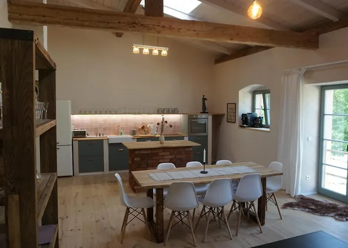 Alte Brennerei Schloss Zehista Eg Rittersporn Pirna