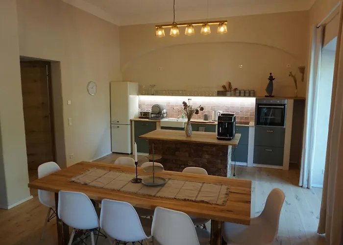 Alte Brennerei Schloss Zehista Eg Rittersporn