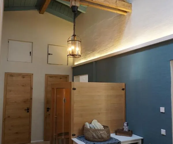 Alte Brennerei Schloss Zehista Eg Rittersporn * Пирна