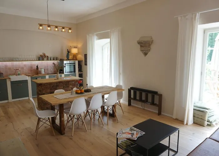 Alte Brennerei Schloss Zehista Eg Rittersporn Appartement Pirna